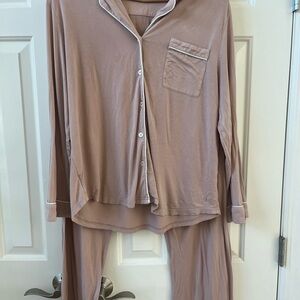 Cozy Earth Women's Pajama Set in blush